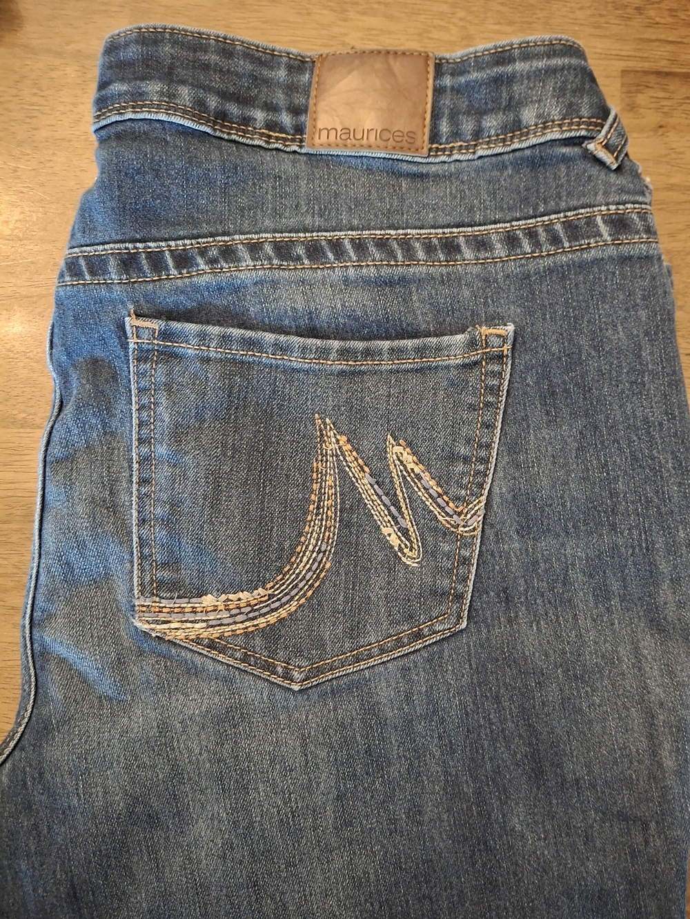 Maurices Women’s 16W L30 Mid Rise Blue Denim Jeans